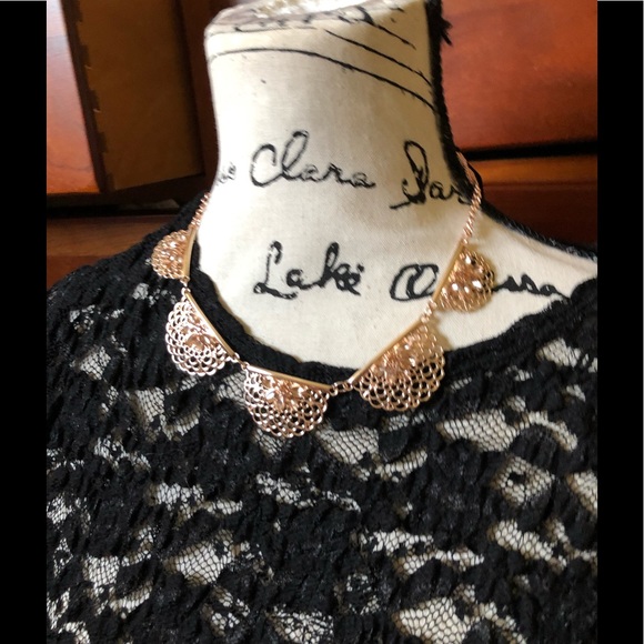 Rose Gold Tone five Disc Necklace with stone - Picture 5 of 8